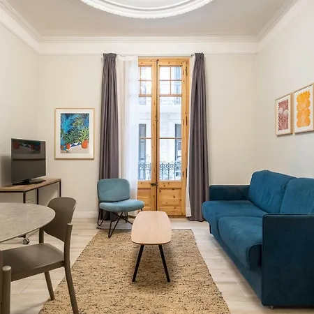 Aspasios Gracia Apartamento *