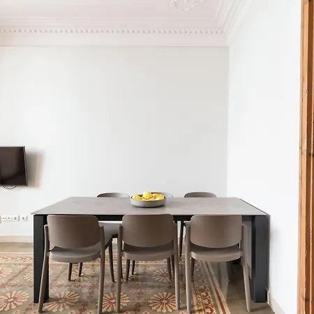 Aspasios Gracia Apartment